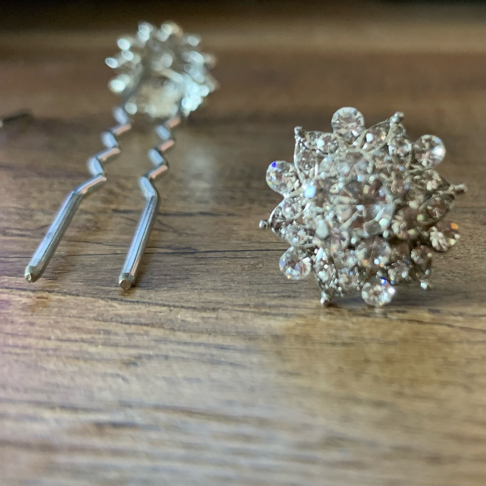 Jeweled wedding hairpins